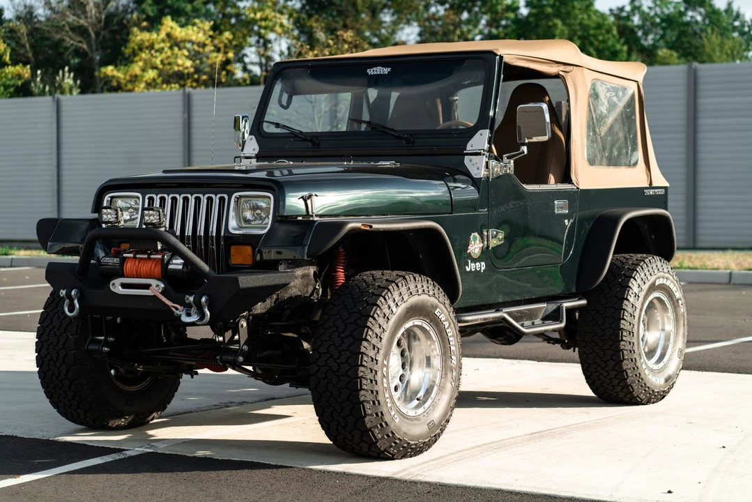 1990 Jeep YJ Wrangler - Image 5 of 31