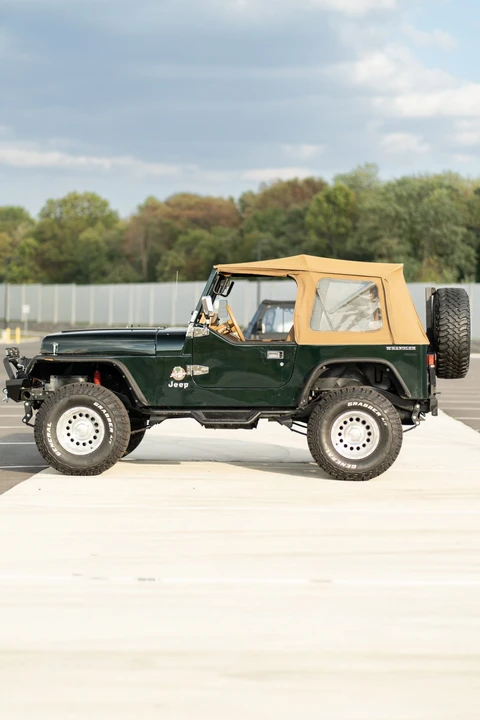 1990 Jeep YJ Wrangler - Image 19 of 31