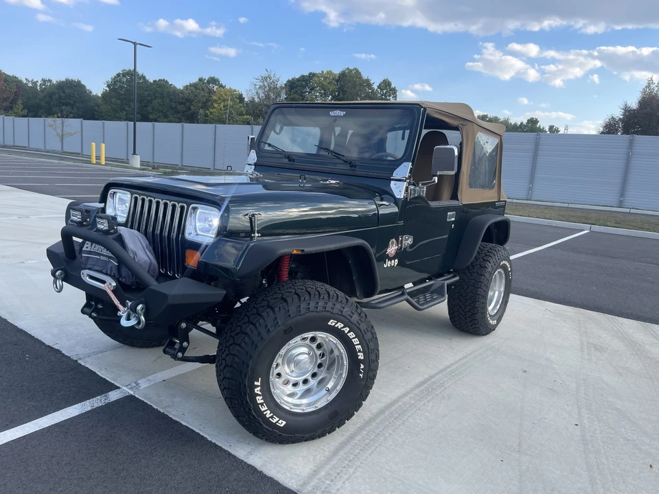 1990 Jeep YJ Wrangler - Image 12 of 31