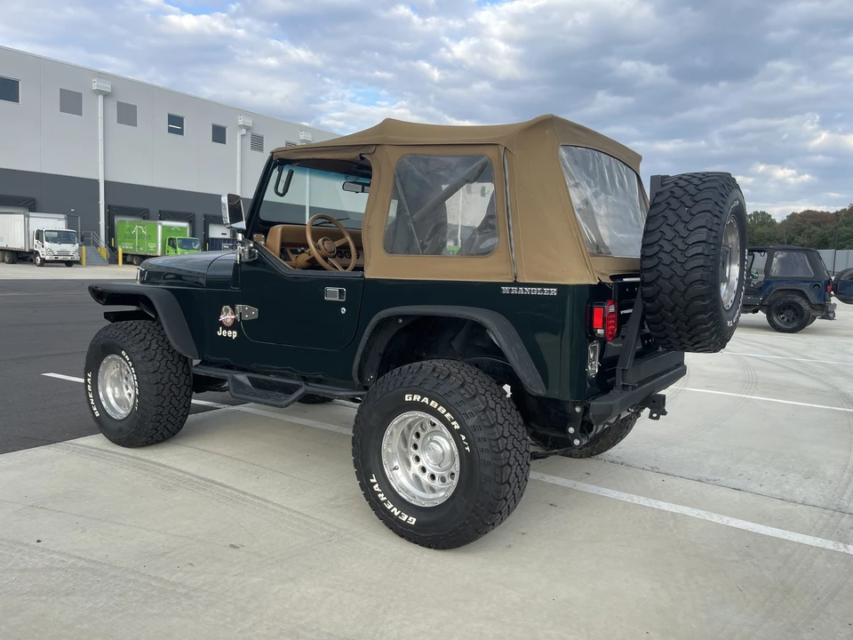 1990 Jeep YJ Wrangler - Image 22 of 31