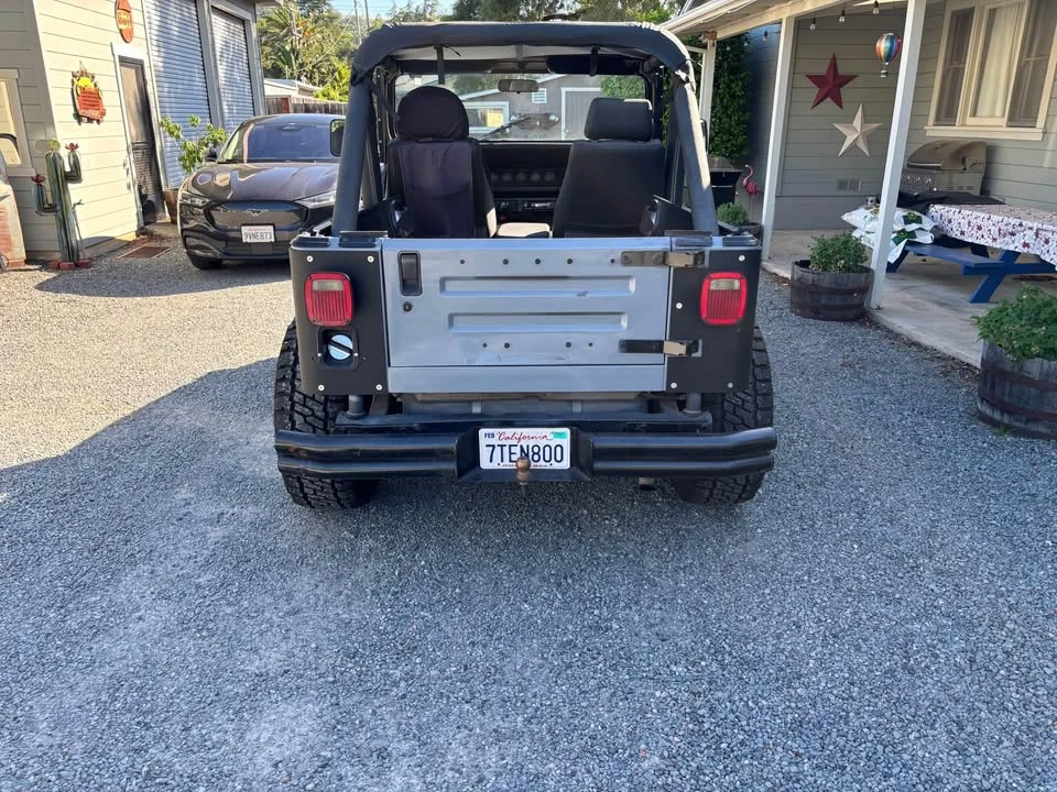 1990 Jeep YJ Wrangler - Image 4 of 5