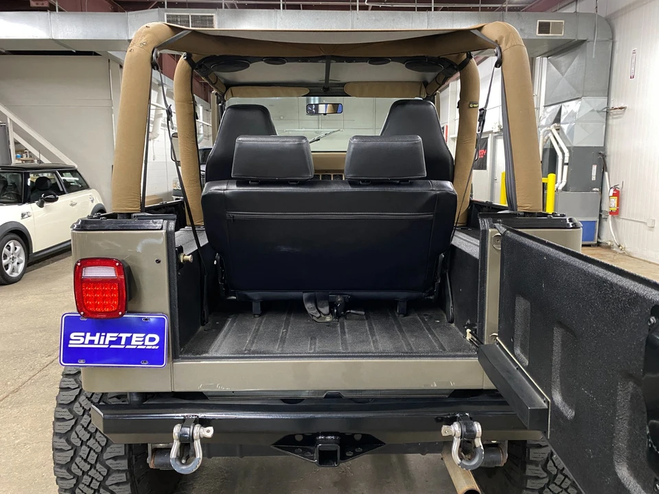 1990 Jeep YJ Wrangler - Image 15 of 21
