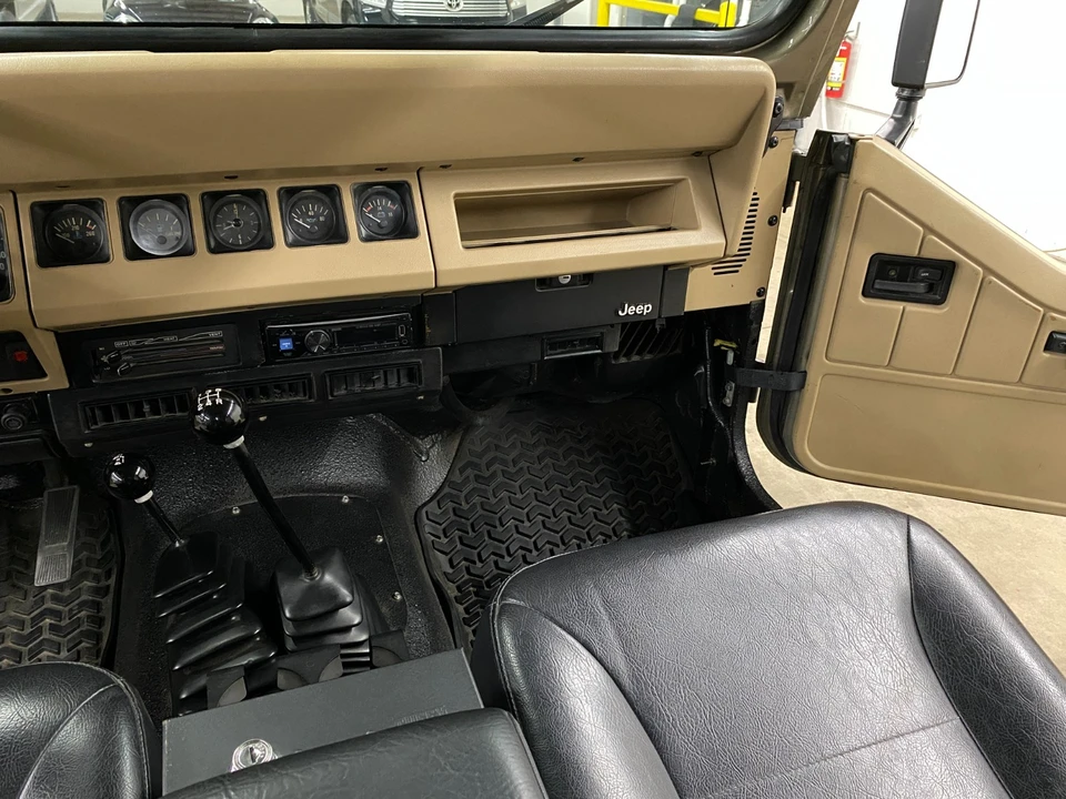 1990 Jeep YJ Wrangler - Image 20 of 21