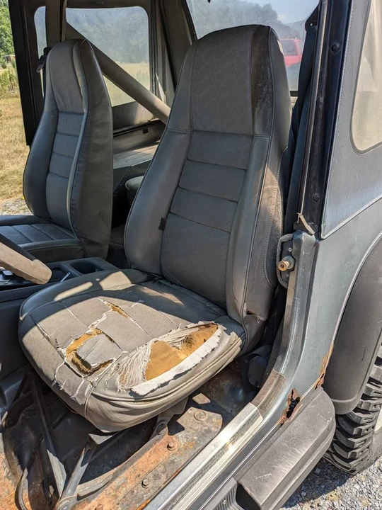 1990 Jeep YJ Wrangler - Image 15 of 20