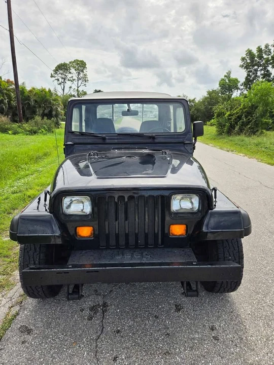 1990 Jeep YJ Wrangler - Image 3 of 11