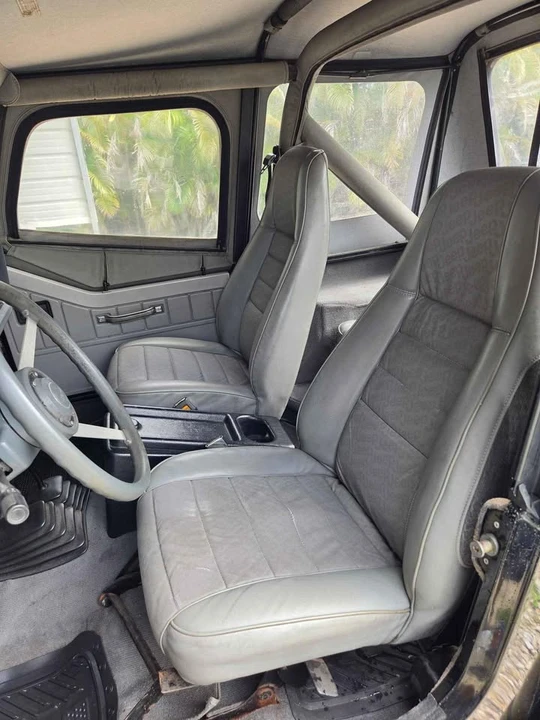 1990 Jeep YJ Wrangler - Image 6 of 11