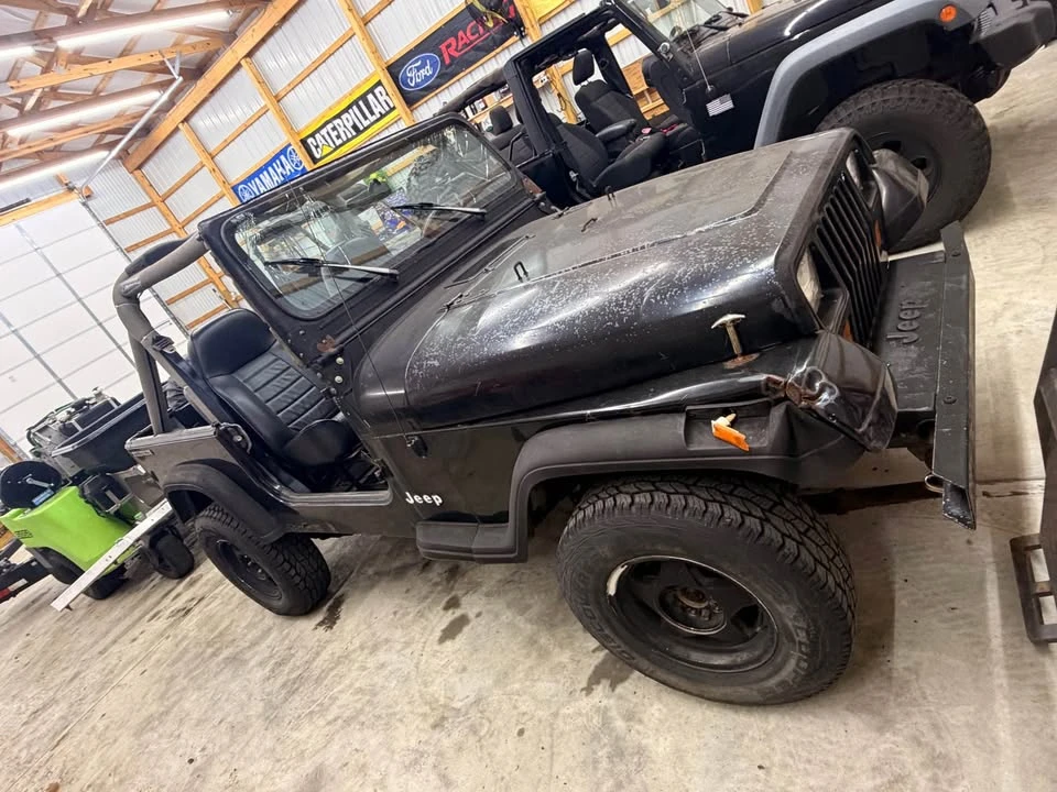 1990 Jeep YJ Wrangler - Image 5 of 10