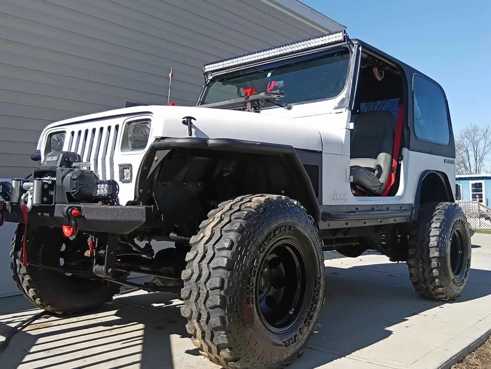 1990 Jeep YJ Wrangler - Image 8 of 10