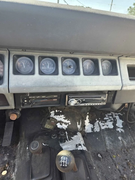 1990 Jeep YJ Wrangler - Image 9 of 15