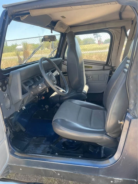 1990 Jeep YJ Wrangler - Image 14 of 15