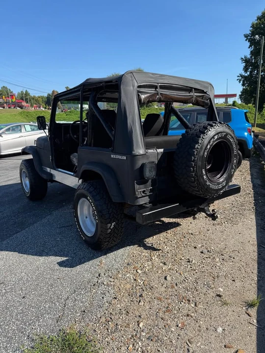 1990 Jeep YJ Wrangler - Image 5 of 15