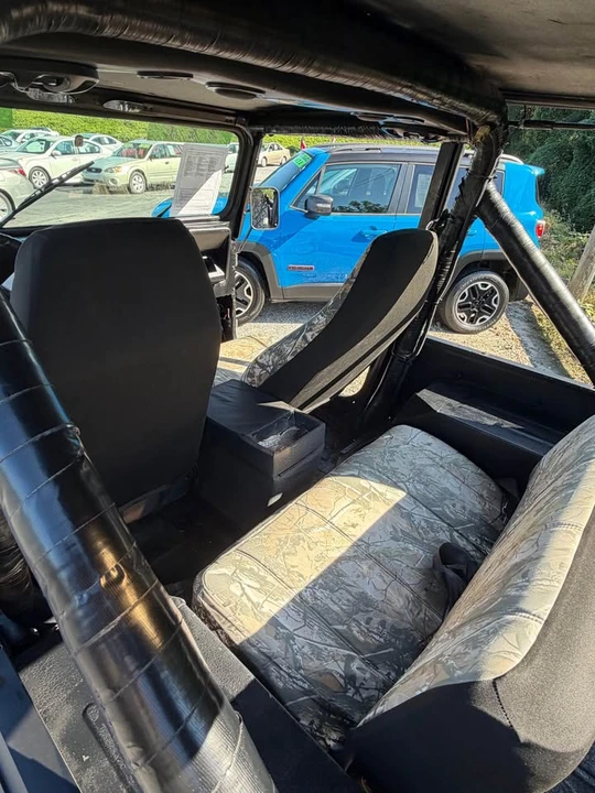 1990 Jeep YJ Wrangler - Image 10 of 15