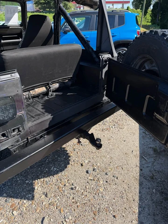 1990 Jeep YJ Wrangler - Image 6 of 15