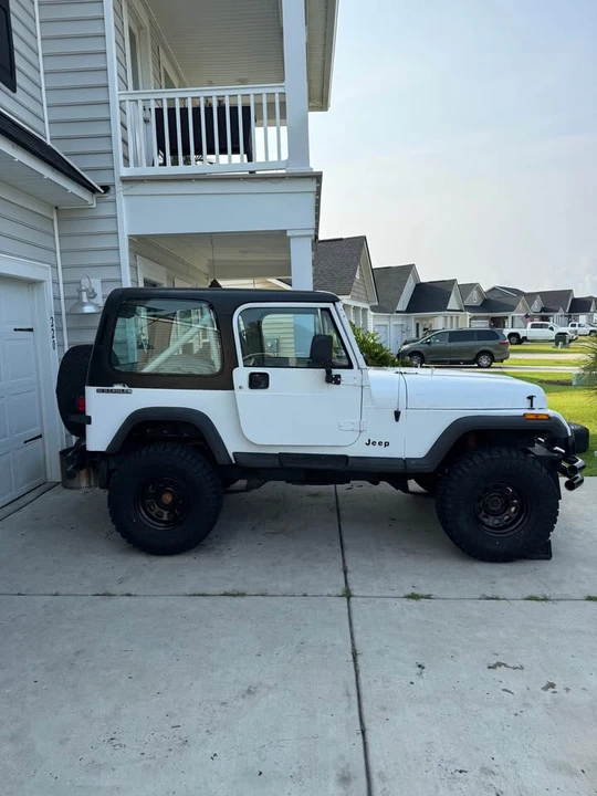 1990 Jeep YJ Wrangler - Image 2 of 2