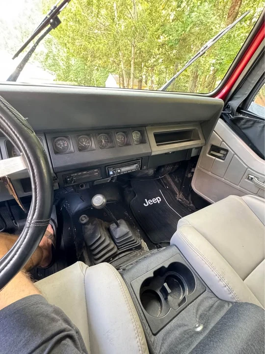 1990 Jeep YJ Wrangler - Image 13 of 13