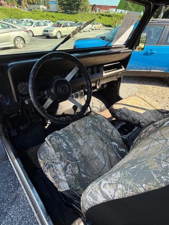 1990 Jeep YJ Wrangler - Image 8 of 15