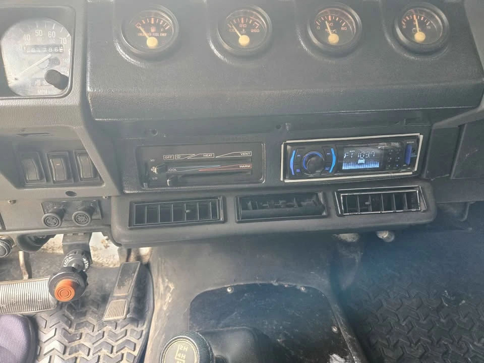 1990 Jeep YJ Wrangler - Image 5 of 10