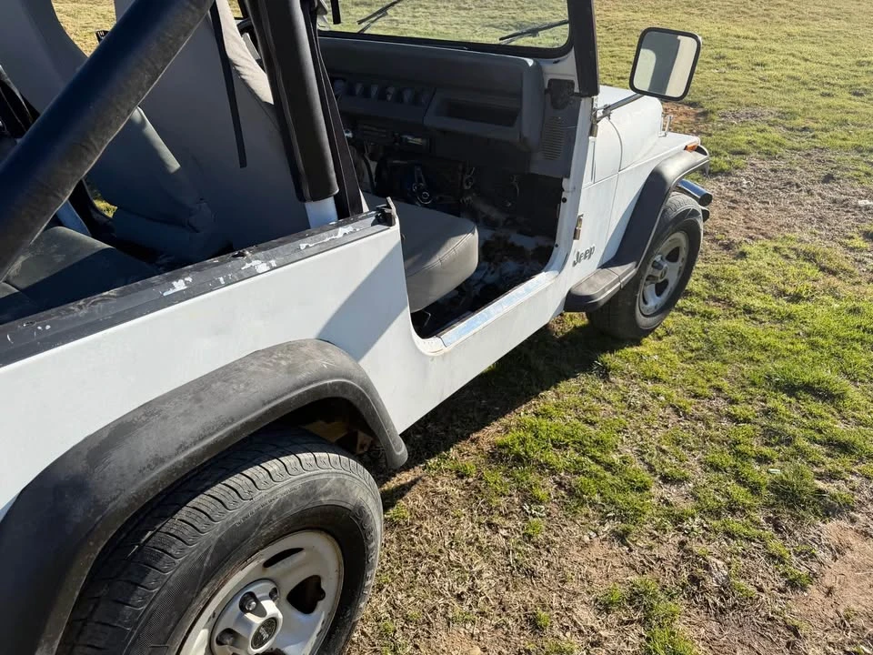 1990 Jeep YJ Wrangler - Image 5 of 9