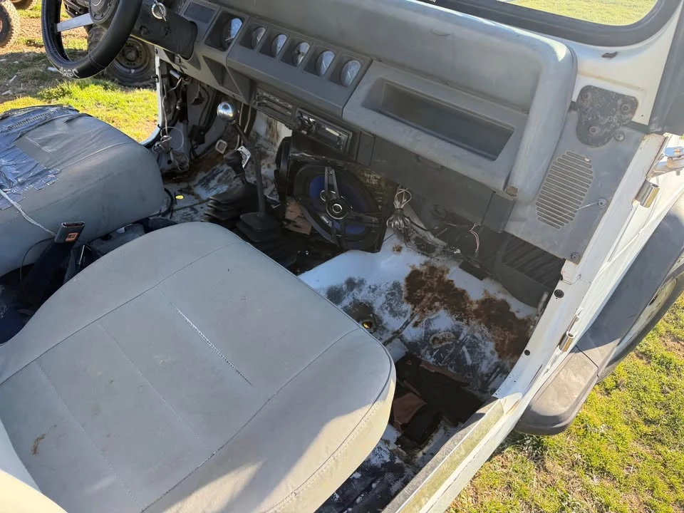 1990 Jeep YJ Wrangler - Image 6 of 9