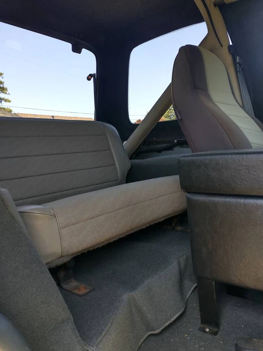 1990 Jeep YJ Wrangler - Image 7 of 11