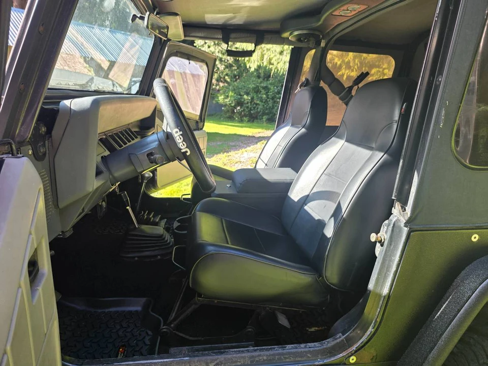 1990 Jeep YJ Wrangler - Image 18 of 22