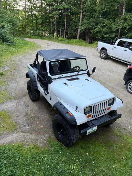 1990 Jeep YJ Wrangler - Image 6 of 7