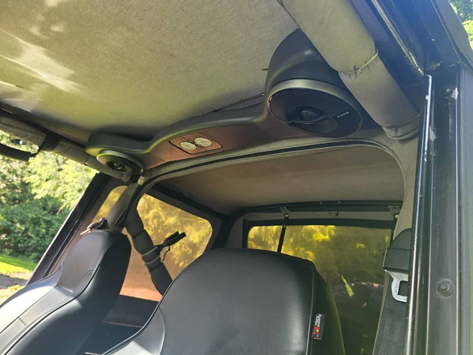 1990 Jeep YJ Wrangler - Image 19 of 22