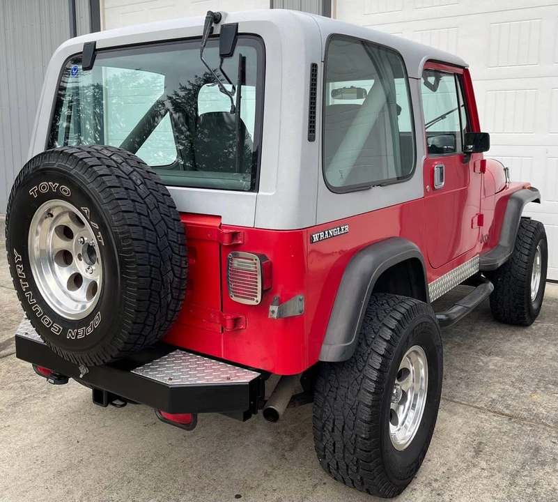 1990 Jeep YJ Wrangler - Image 8 of 10