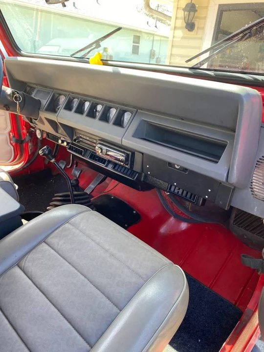 1990 Jeep YJ Wrangler - Image 4 of 12