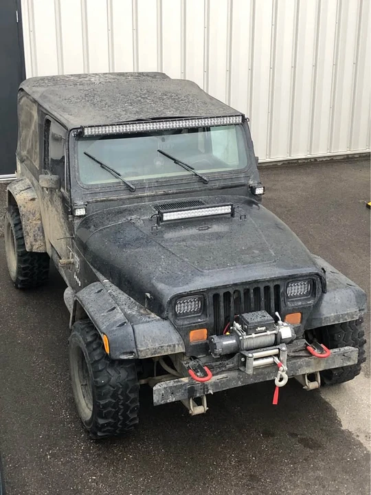 1990 Jeep YJ Wrangler - Image 10 of 11