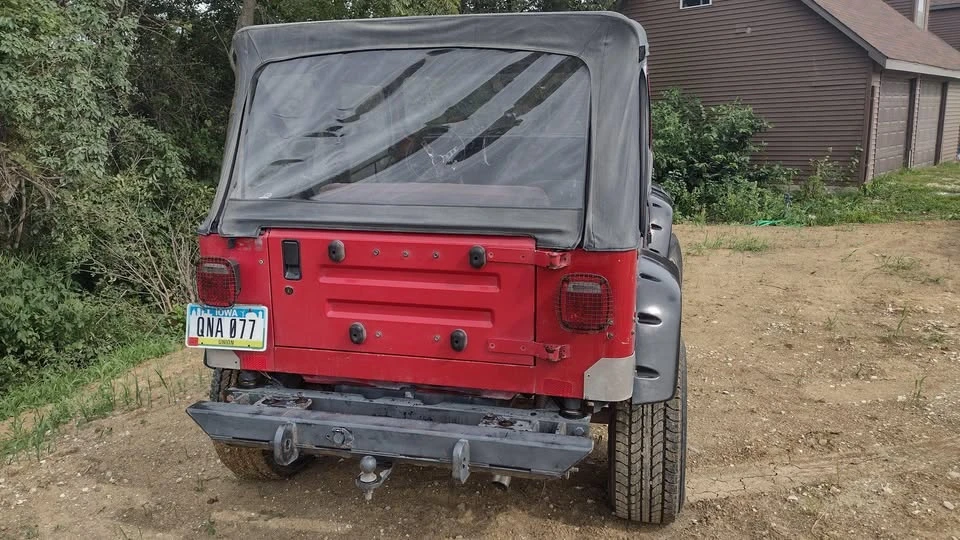 1990 Jeep YJ Wrangler - Image 8 of 9