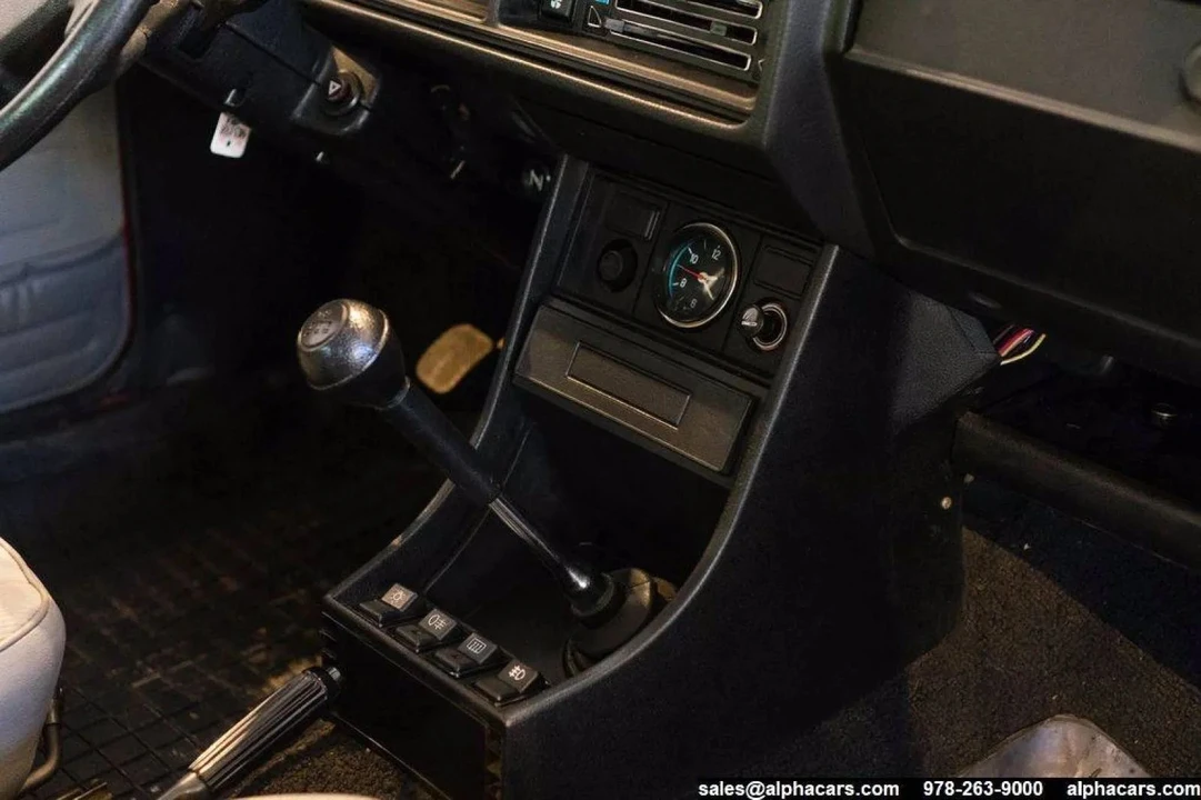 1990 Mazda - Image 29 of 31