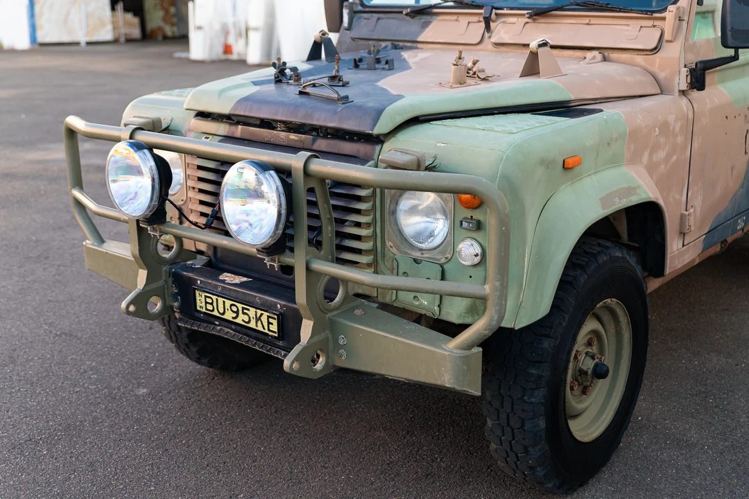1990 Land Rover Defender 110 - Image 16 of 31