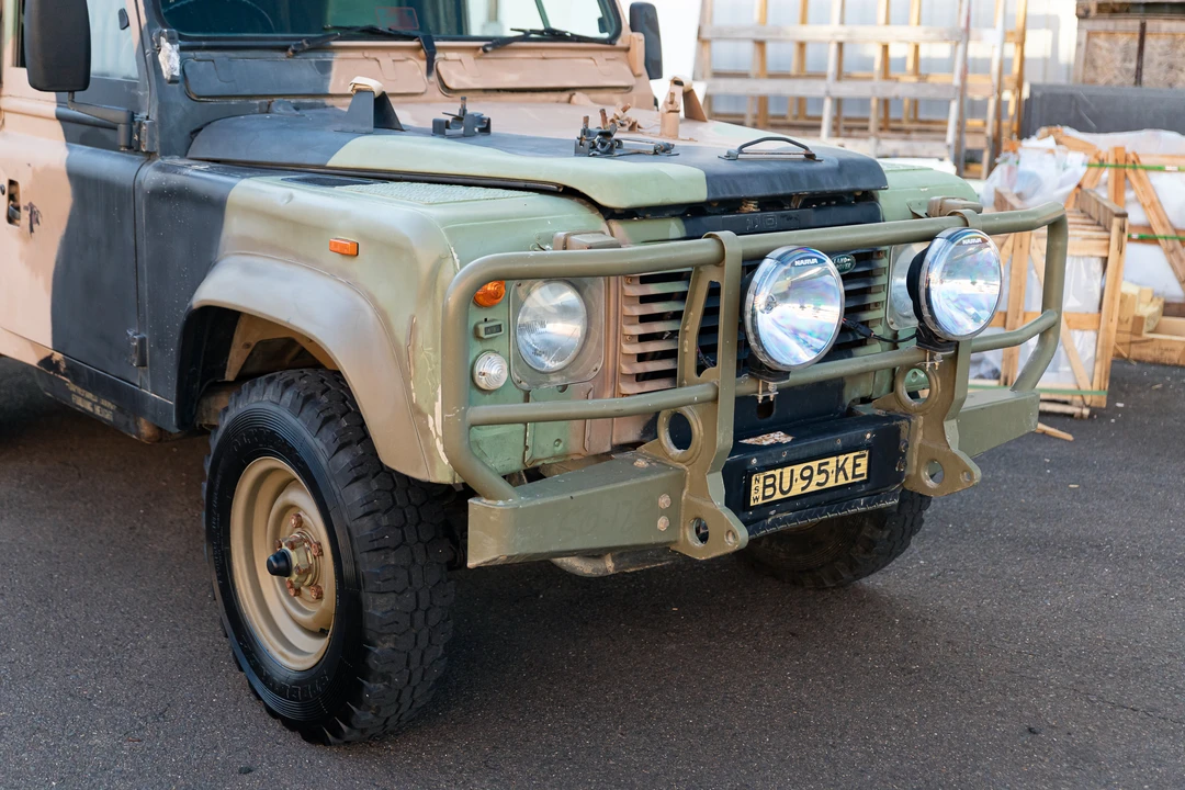 1990 Land Rover Defender 110 - Image 17 of 31