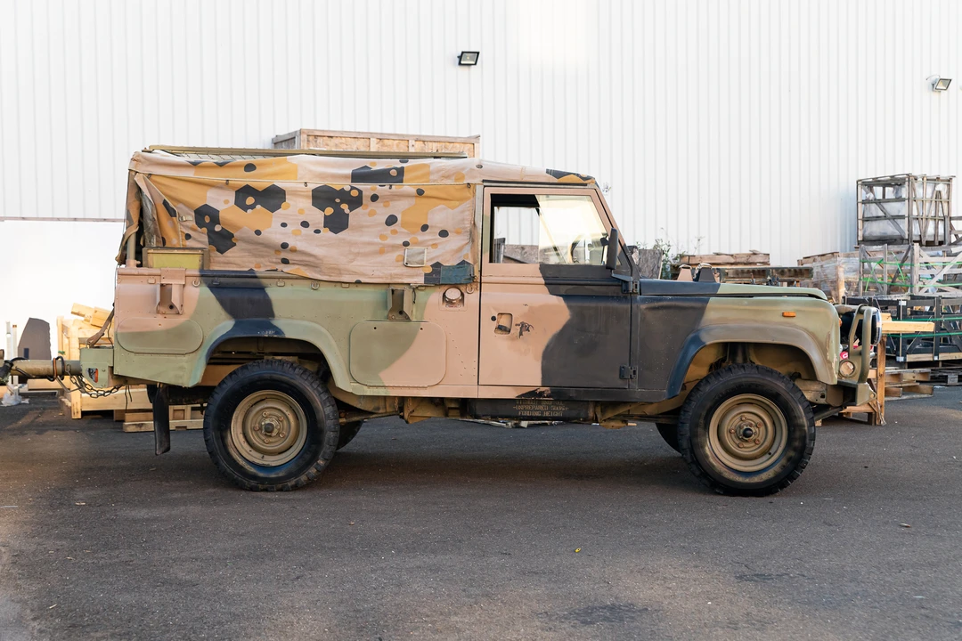 1990 Land Rover Defender 110 - Image 12 of 31