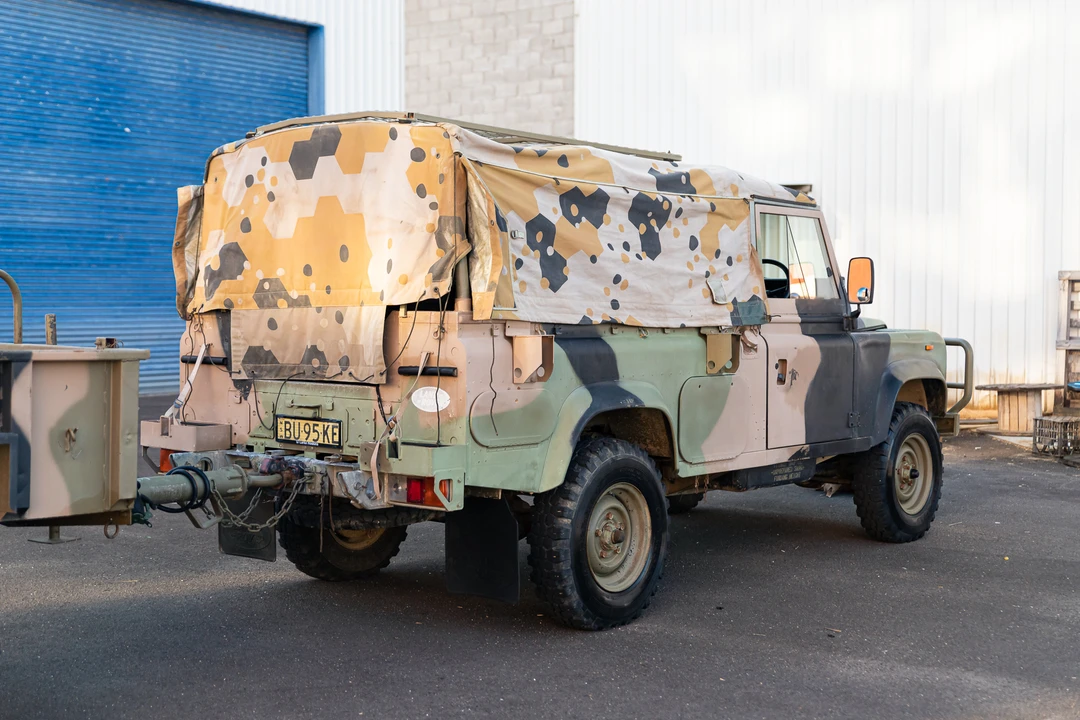1990 Land Rover Defender 110 - Image 15 of 31