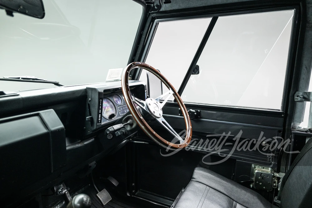 1990 Land Rover Defender 110 - Image 13 of 31