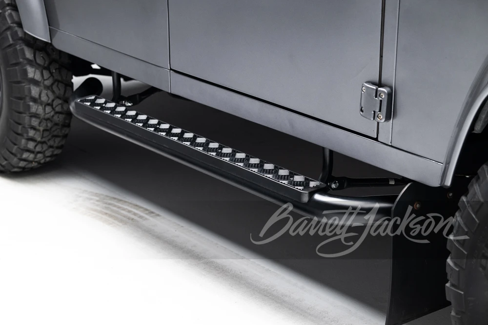 1990 Land Rover Defender 110 - Image 16 of 31