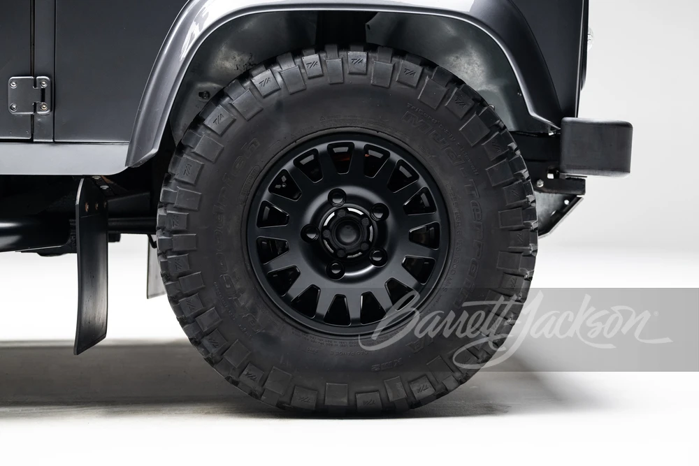 1990 Land Rover Defender 110 - Image 18 of 31