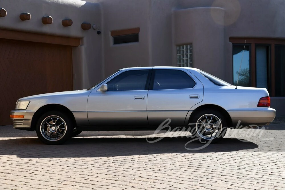 1990 Lexus LS 1st Gen - Image 11 of 25