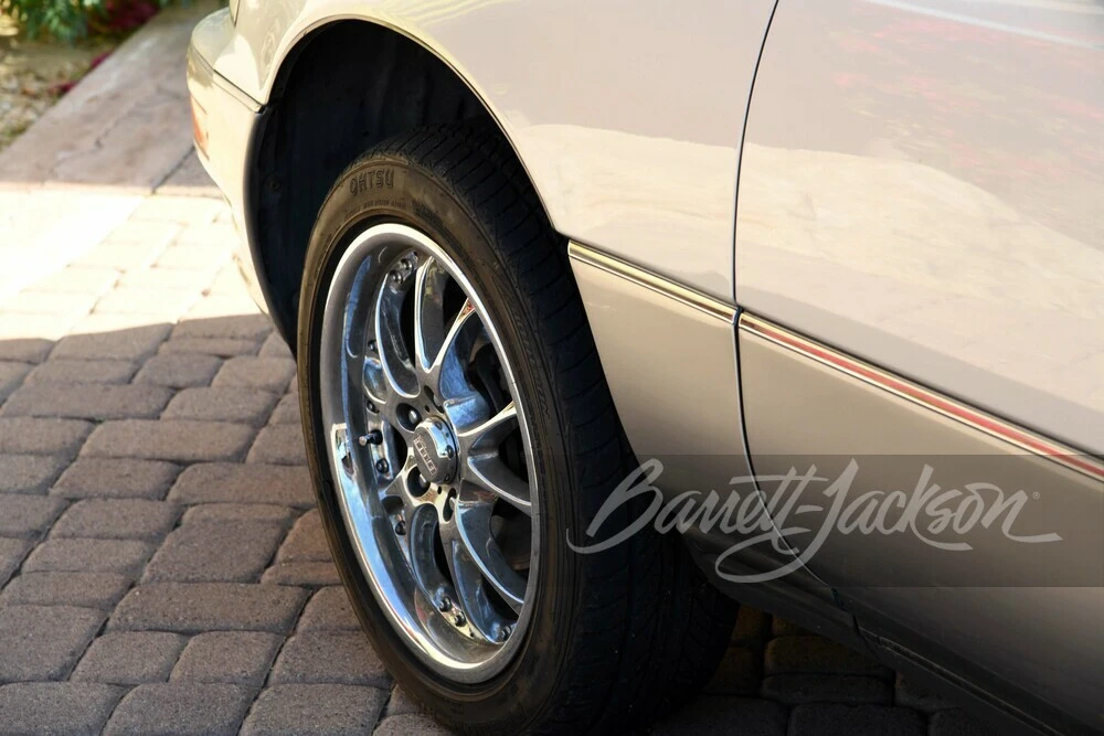 1990 Lexus LS 1st Gen - Image 19 of 25