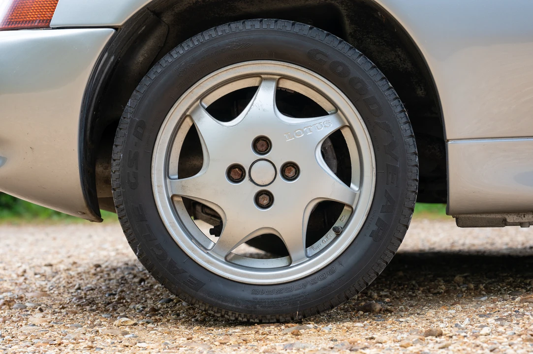 1990 Lotus Elan M100 - Image 30 of 31