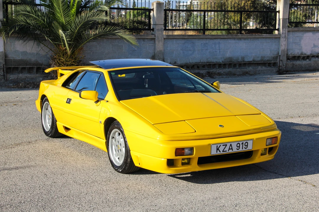 1990 Lotus Esprit Series 4 - Image 12 of 31