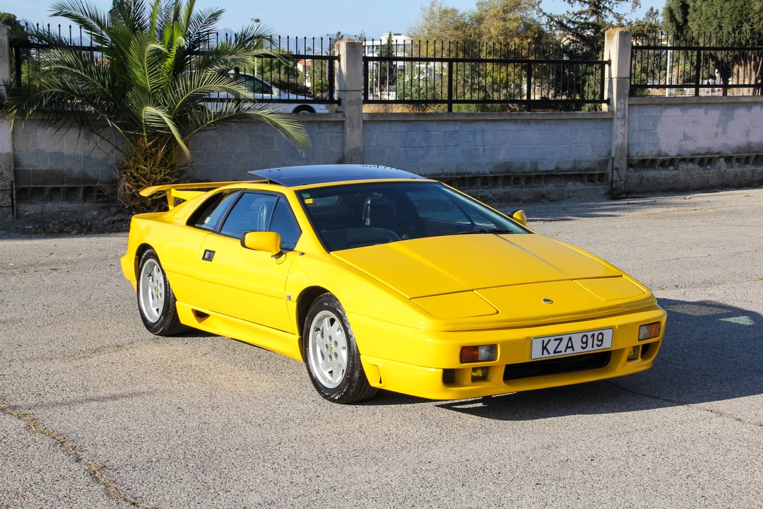 1990 Lotus Esprit Series 4 - Image 13 of 31