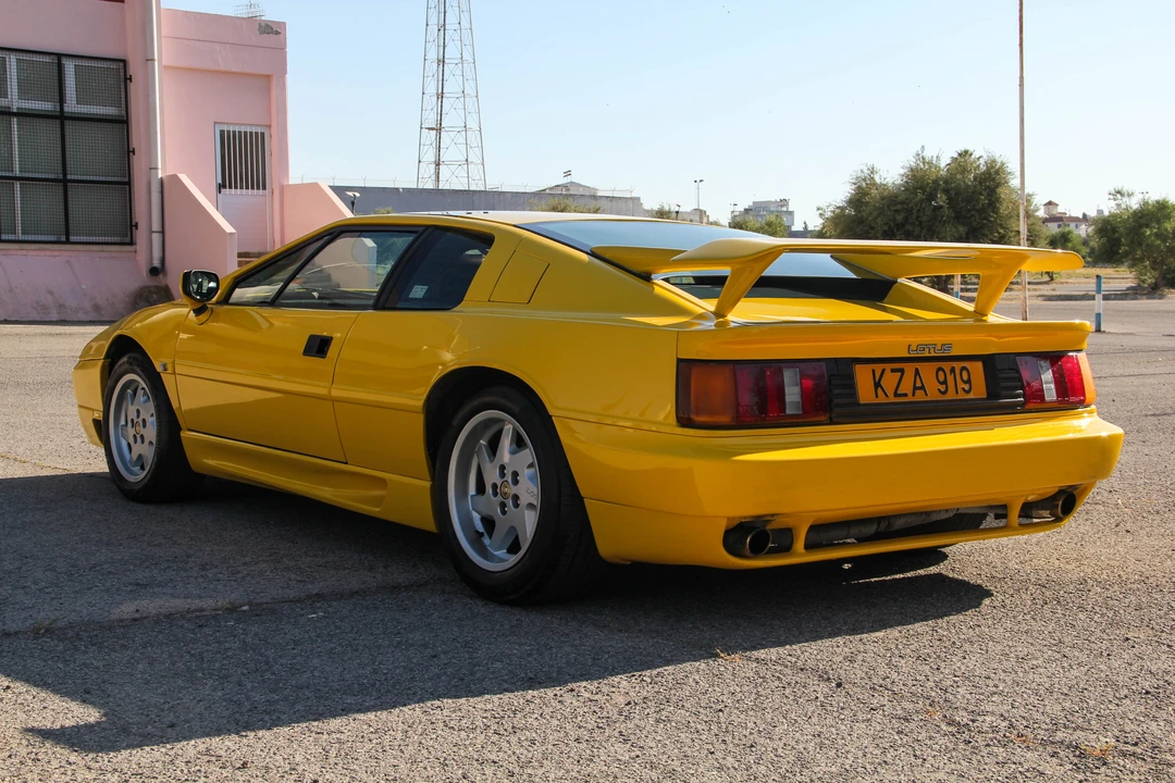 1990 Lotus Esprit Series 4 - Image 8 of 31