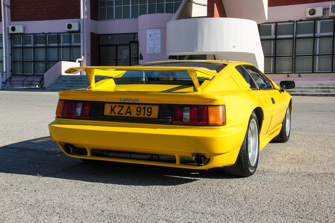 1990 Lotus Esprit Series 4 - Image 17 of 31