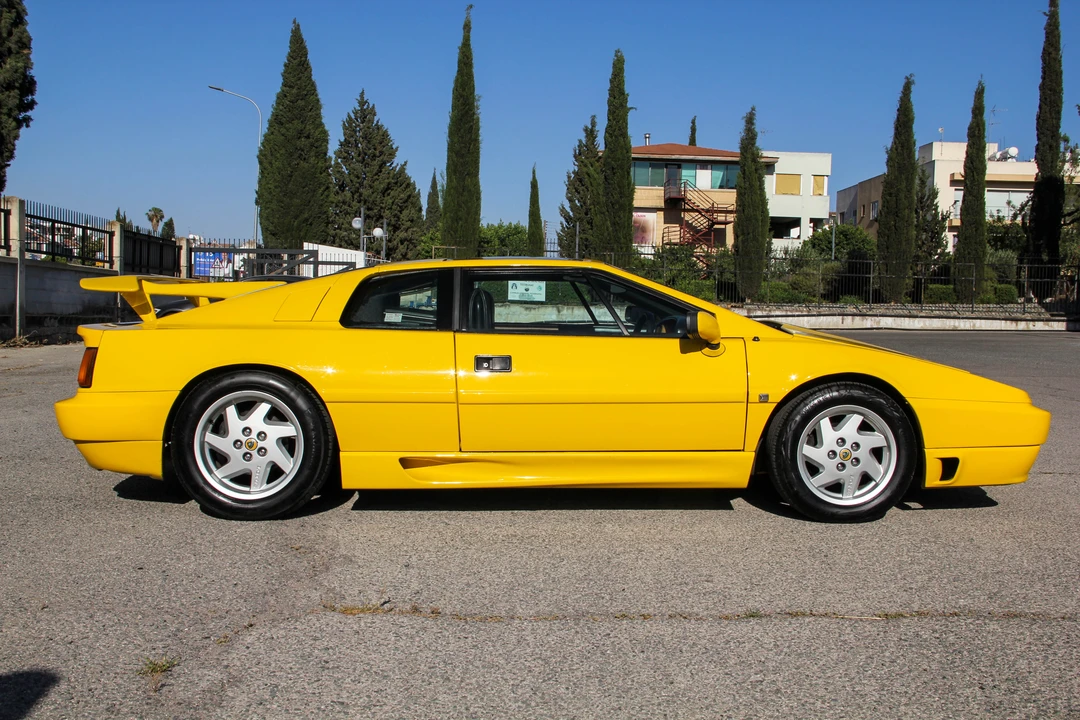 1990 Lotus Esprit Series 4 - Image 19 of 31