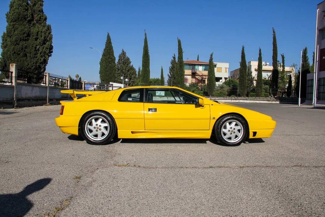 1990 Lotus Esprit Series 4 - Image 20 of 31