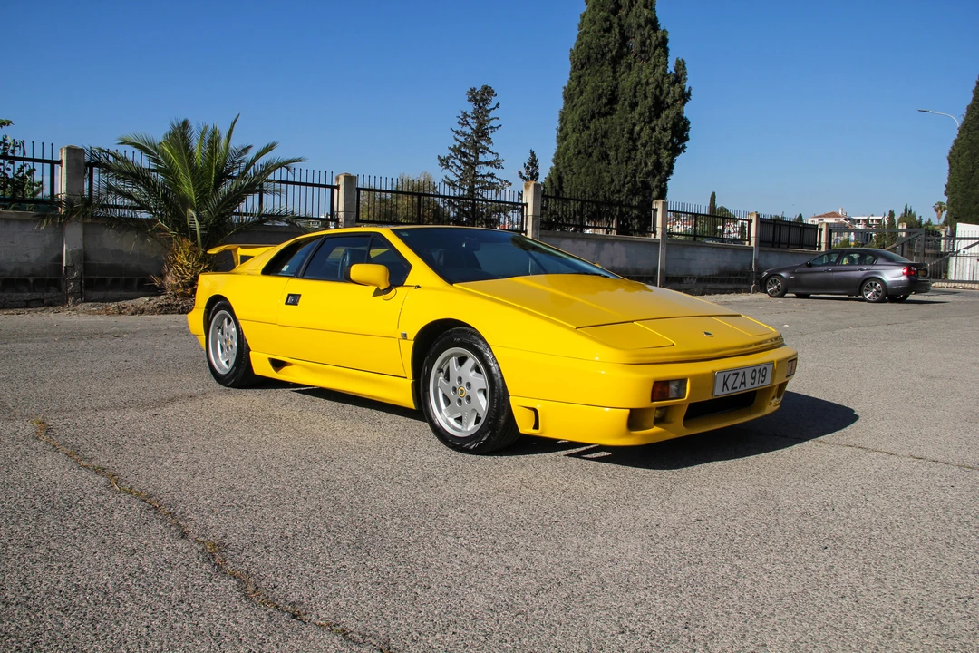 1990 Lotus Esprit Series 4 - Image 21 of 31