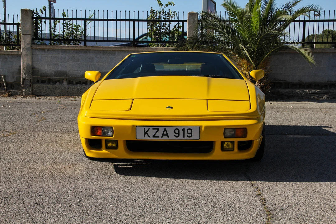 1990 Lotus Esprit Series 4 - Image 23 of 31
